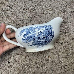 Wedgwood Countryside gravy boat white blue Bone China Vintage